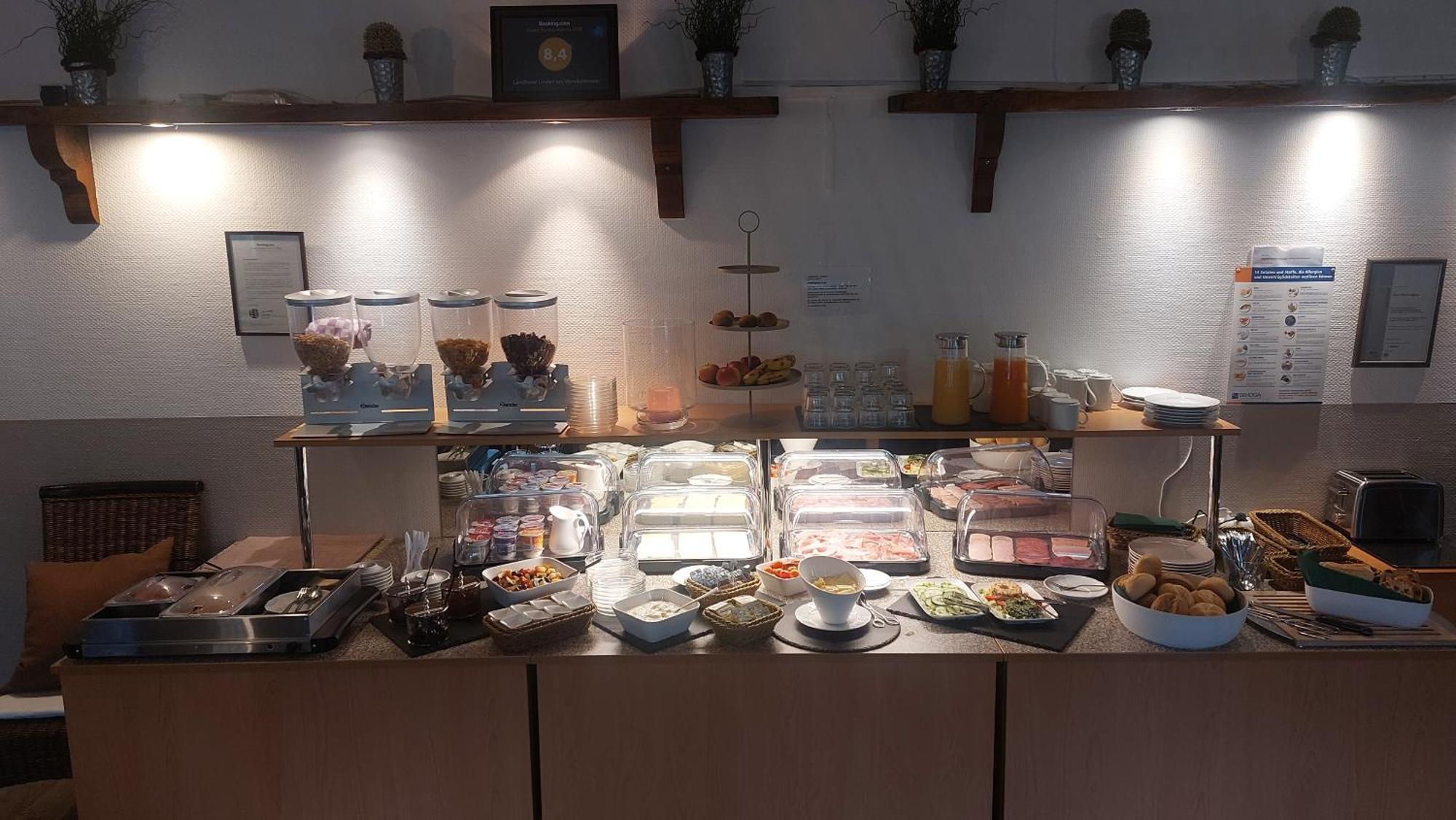 林登维尼可腾斯兰德酒店 下克吕希滕 外观 照片